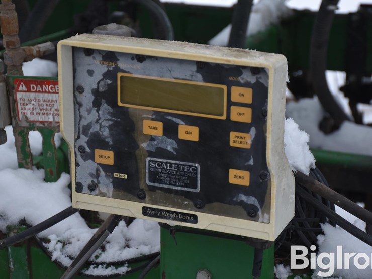 john-deere-750-image-13