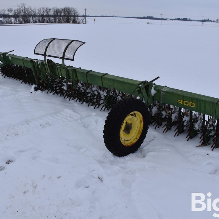 JOHN DEERE 400