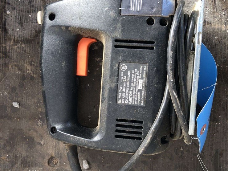 black-&-decker-jig-saw-image-3