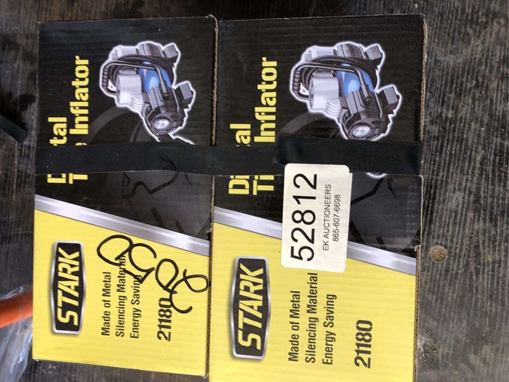 qty-(2)-digital-tire-inflater-image-3