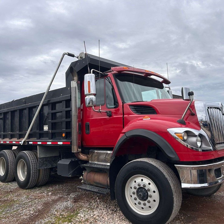 2009 INTERNATIONAL 7600