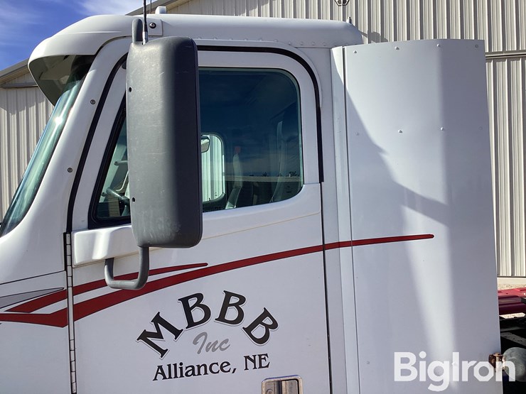 2007-freightliner-columbia-t/a-truck-tractor-image-9