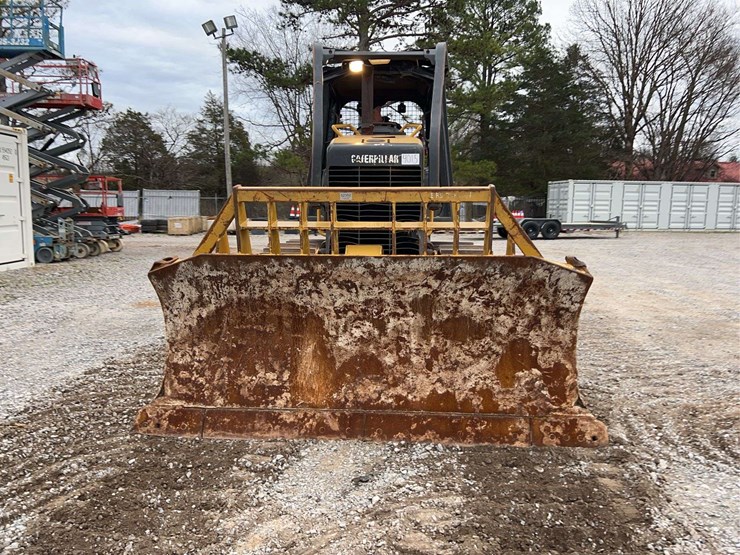 2015-caterpillar-d5k2-lgp-image-11