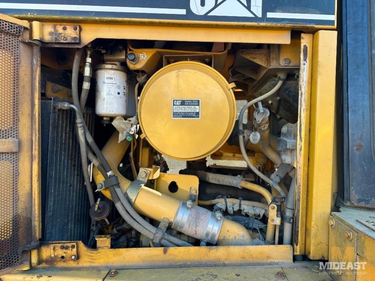 2004-caterpillar-d6r-xl-image-34