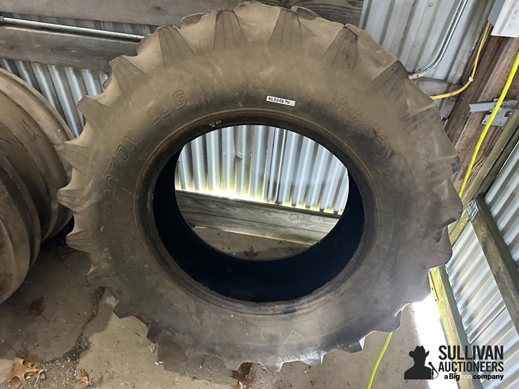 titan-16.9-28-tire-image-2