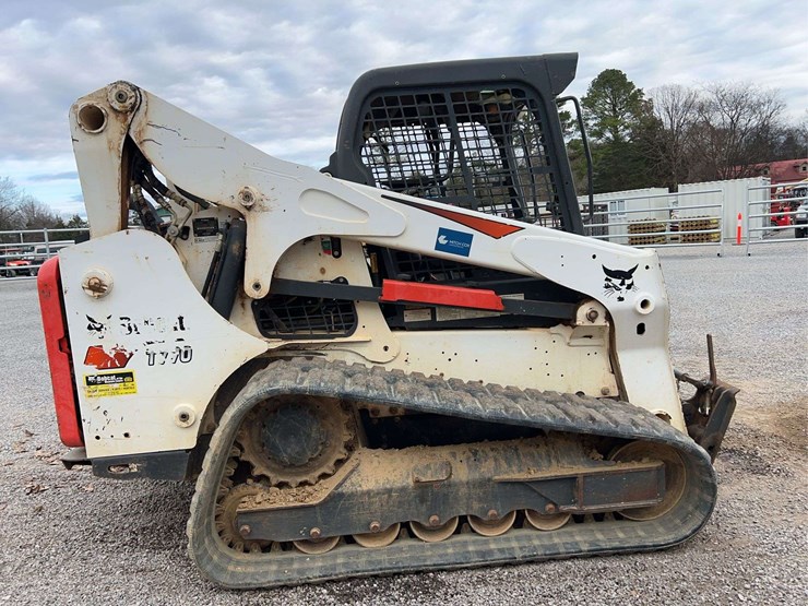 2019-bobcat-t770-image-15