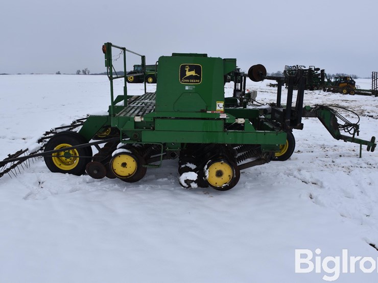 john-deere-750-image-4