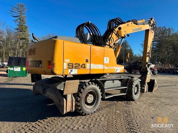 2012-liebherr-924c-wheeled-excavator-image-6