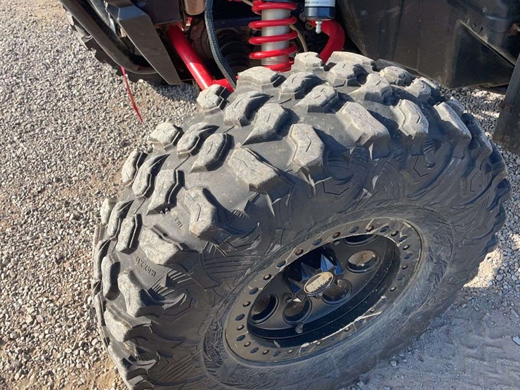 2015-polaris-rzr-900-image-15