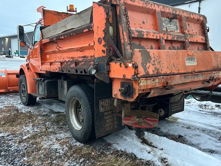 caterpillar-10-image-4