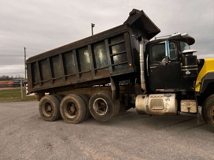 1995-mack-rd688s-image-12