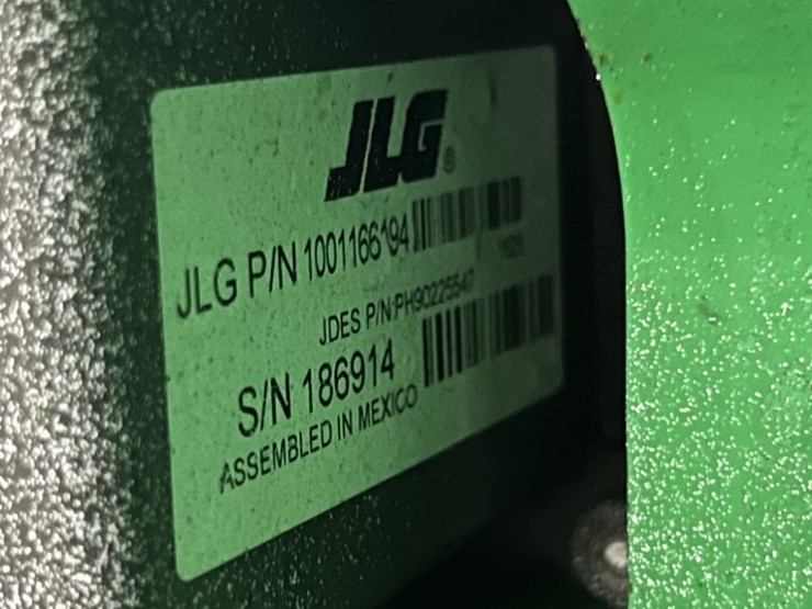 2016-jlg-1930es-image-10