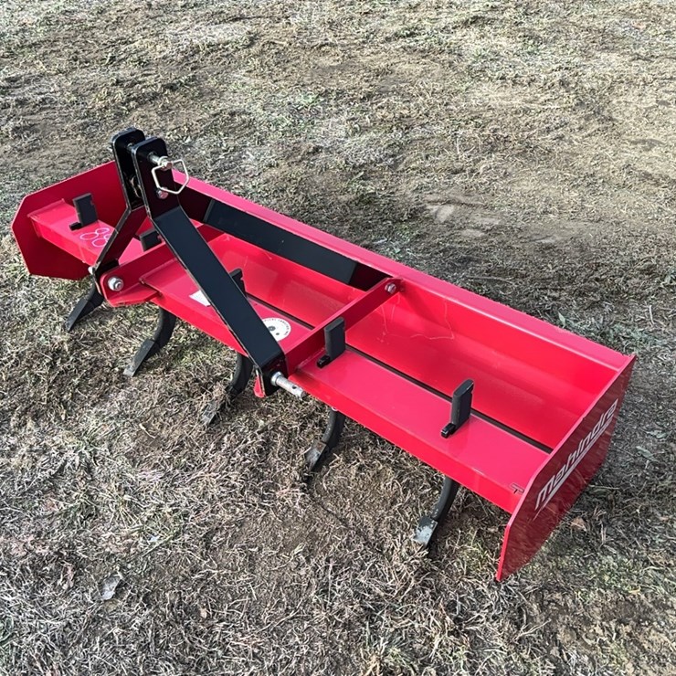 NEW UNUSED MAHINDRA 20KBS1072-M BOX BLADE TRACTOR ATTACHMENT