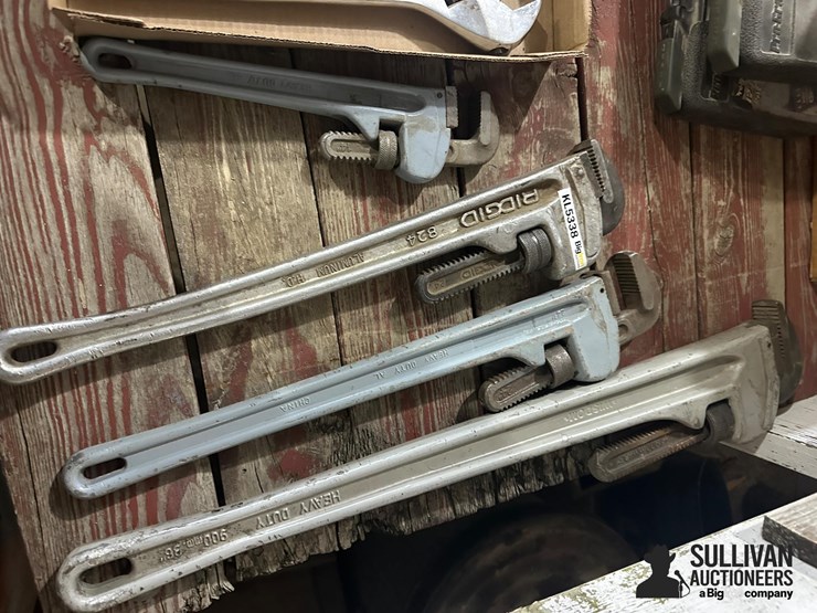 misc-pipe-wrenches-image-1