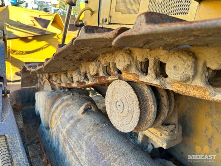 2004-caterpillar-d6r-xl-image-21