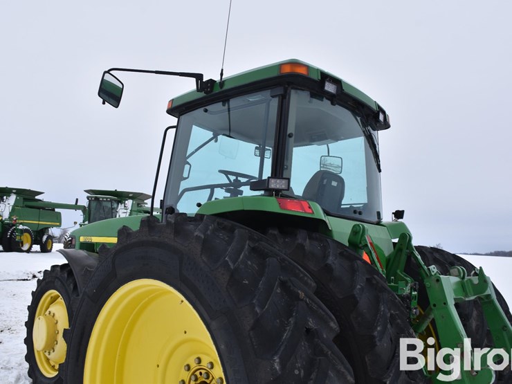 john-deere-8100-image-15