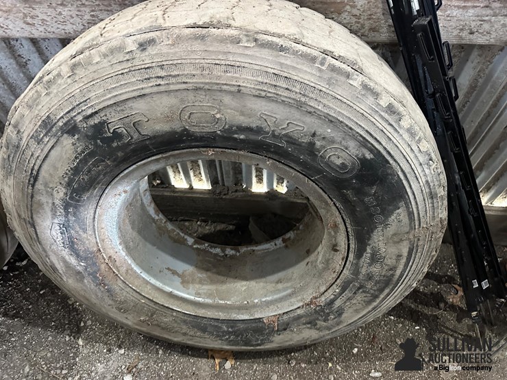 10.00-20-wheels-image-3