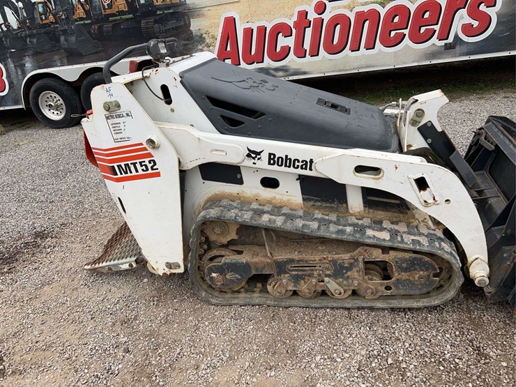 2013-bobcat-mt52-image-4