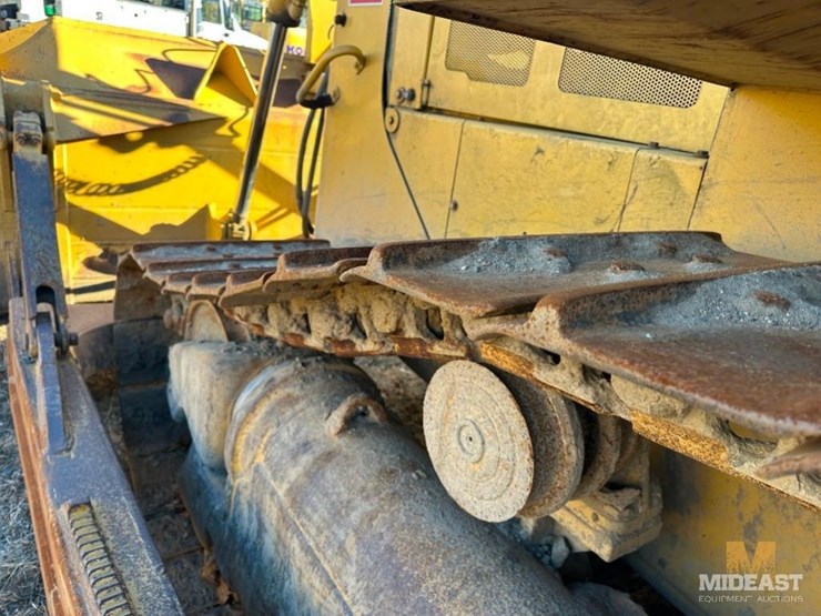 2004-caterpillar-d6r-xl-image-27