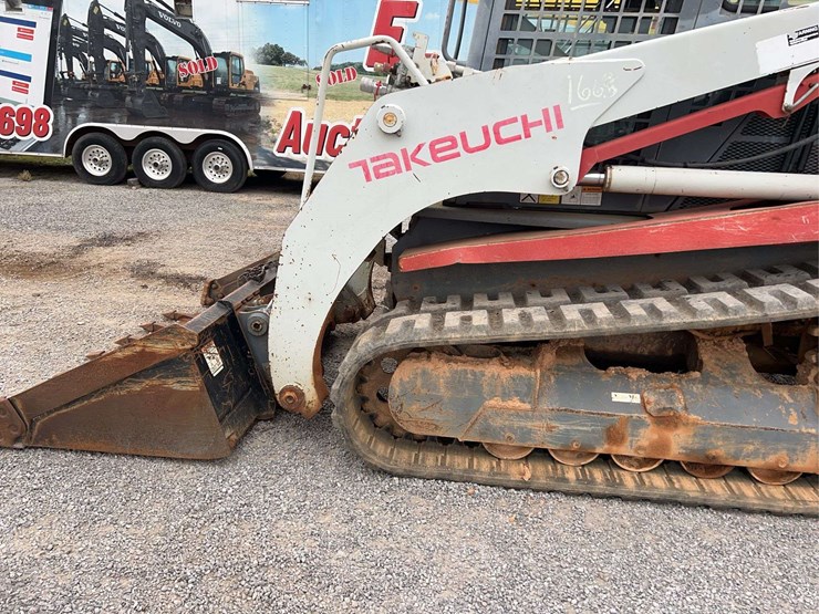 takeuchi-tl250-image-23