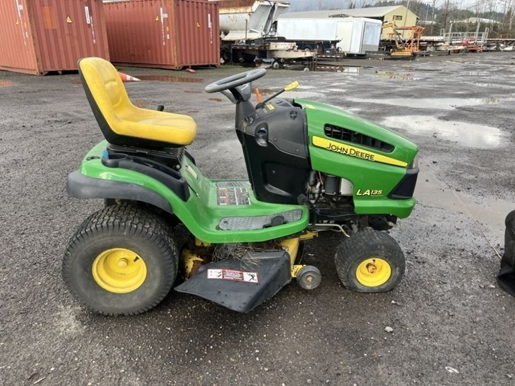 john-deere-la135-image-3