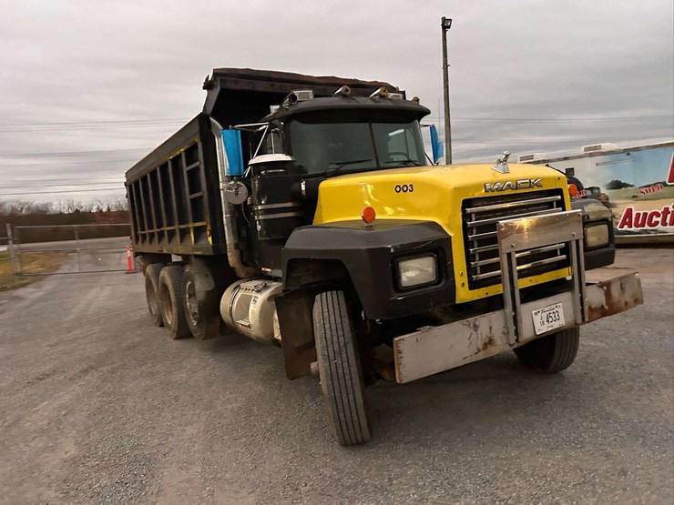 1995-mack-rd688s-image-8