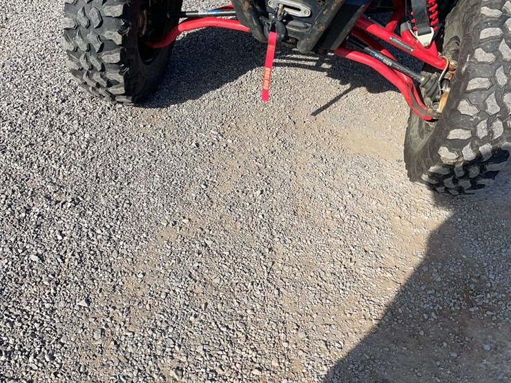 2015-polaris-rzr-900-image-14