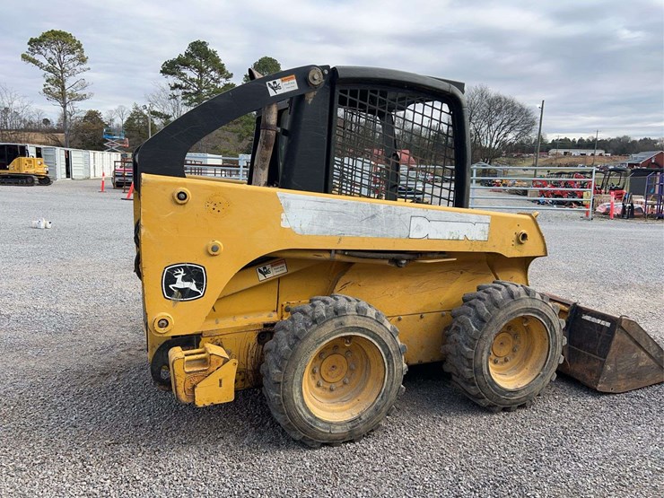 john-deere-317-image-17