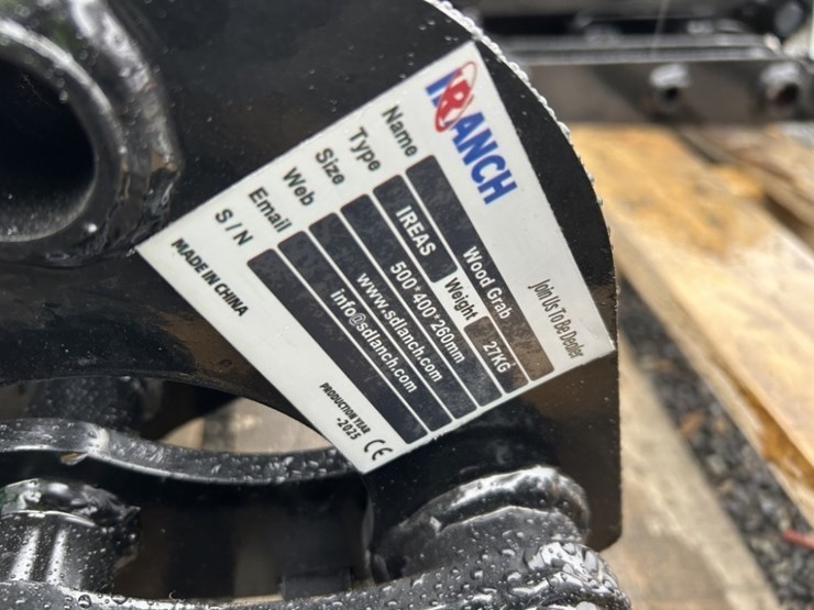 2025-ir-log-grapple-bucket-image-2