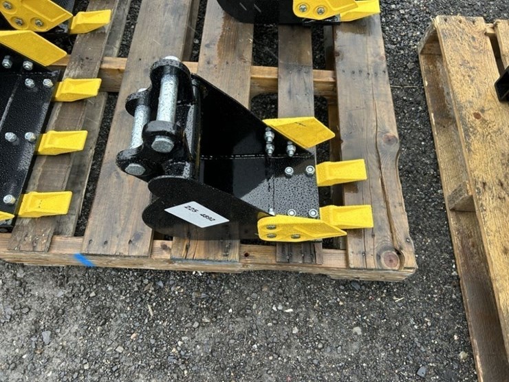 2025-ir-8"-dig-bucket-image-2