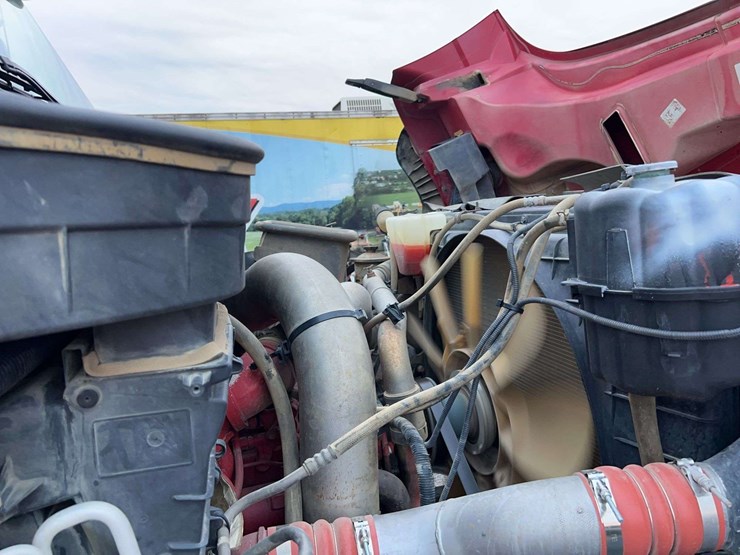 2009-international-7600-image-41