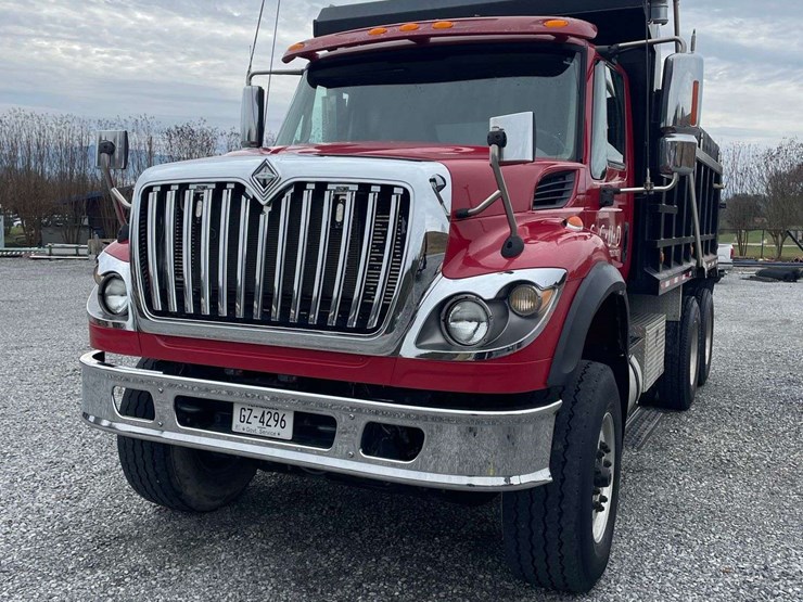 2009-international-7600-image-18