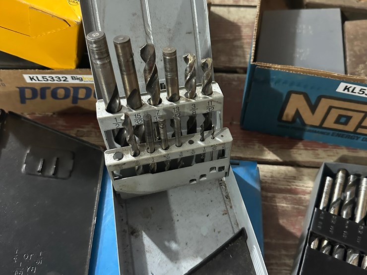 box-of-drill-bits-image-5