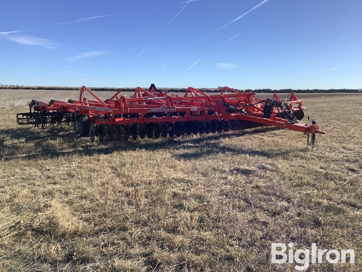 2024-kuhn-krause-6405-31-image-3