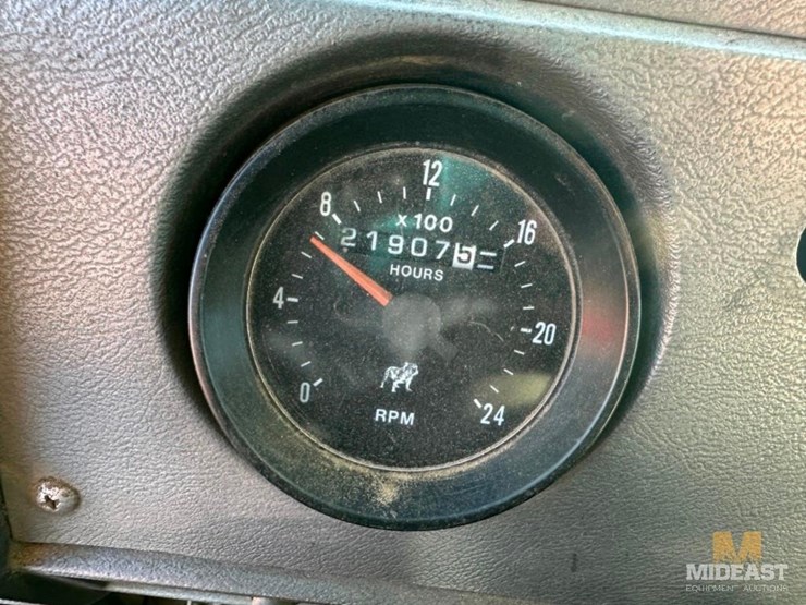 1999-mack-rd688-triaxle-dump-truck-image-44