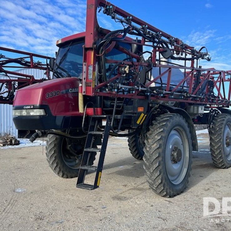 CASE IH PATRIOT 3330