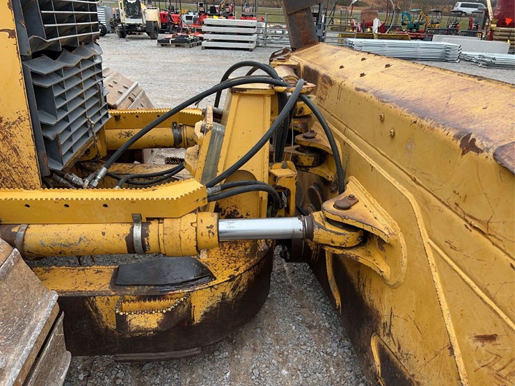 2007-deere-750j-image-15