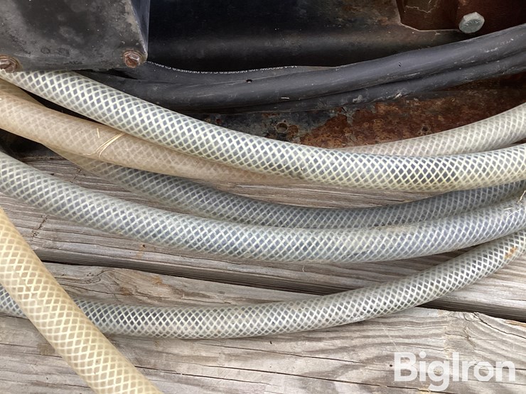 johnson-blue-fertilizer-pump-image-10