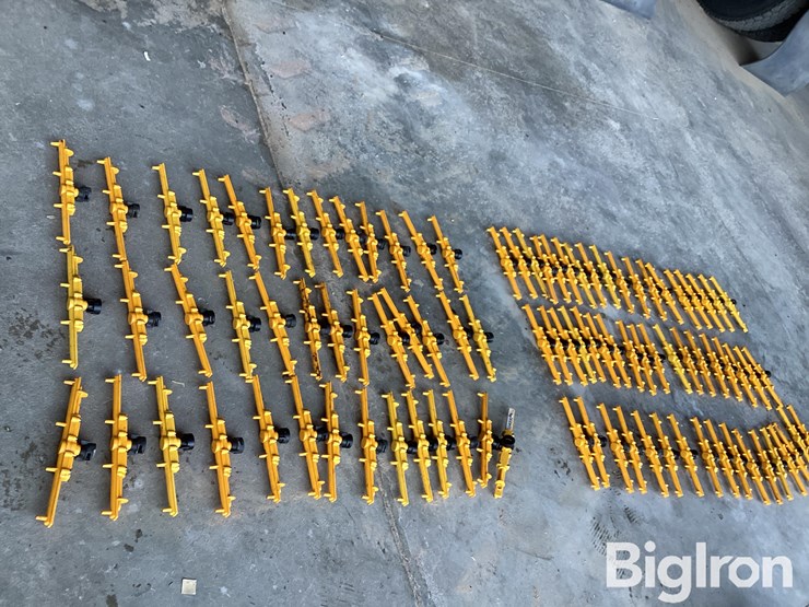 chafer-liquid-fertilizer-streaming-bars-image-1