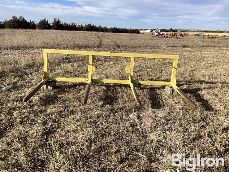 shop-built-round-bale-mover-image-2