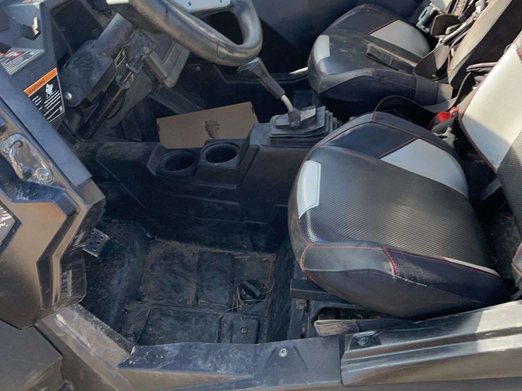 2015-polaris-rzr-900-image-16