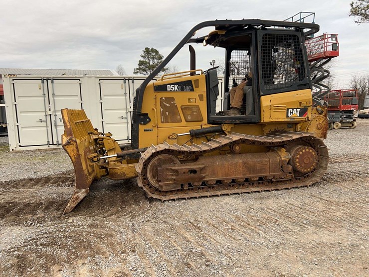 2015-caterpillar-d5k2-lgp-image-4