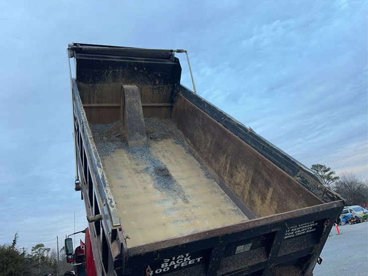 2009-international-7600-image-43