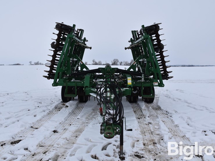 great-plains-2400tm-image-2