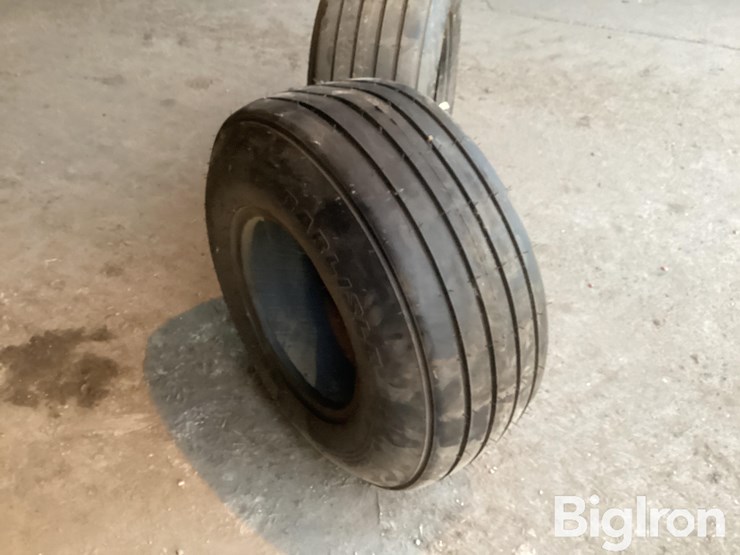 carlisle-12.5l-15sl-implement-tires-image-2
