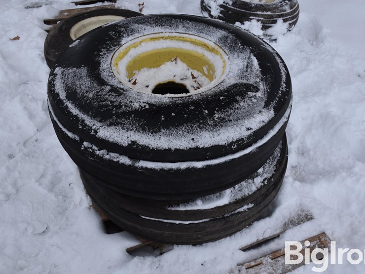 implement-tires-image-1