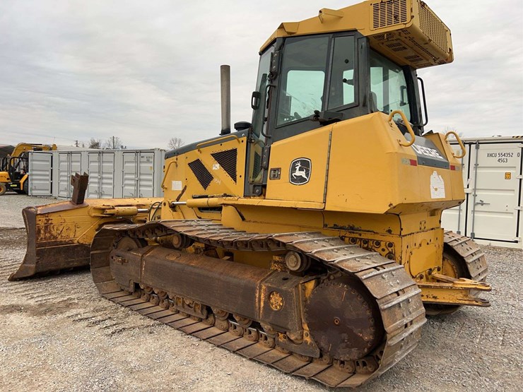 2007-deere-750j-image-25