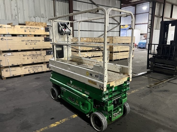 2016-jlg-1930es-image-4