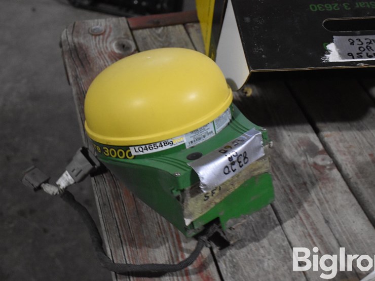 john-deere-3000-image-2