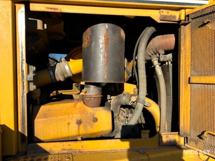2004-caterpillar-d6r-xl-image-33